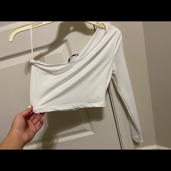 Crop top - Picture 1 of 2